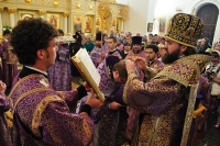 Предстоятель Русской Церкви и епархиальный архиерей отметили труды священнослужителей наградами