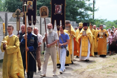 Престольные торжества в Левокумке возглавил архиепископ Феофилакт
