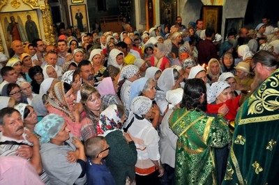 Сотни паломников из разных регионов России прибыли в Минеральные Воды в день поминовения преподобного Феодосия (Кашина)