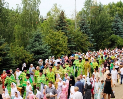 Архиепископ Феофилакт возглавил торжества в Покровском соборе Минеральных Вод