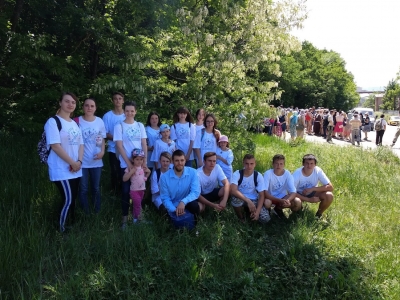 Школьники и  молодежь из Минераловодского округа приняли участие в крестном ходе на Бештау
