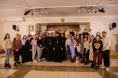 Минераловодская молодежь встретилась с архиепископом Феофилактом